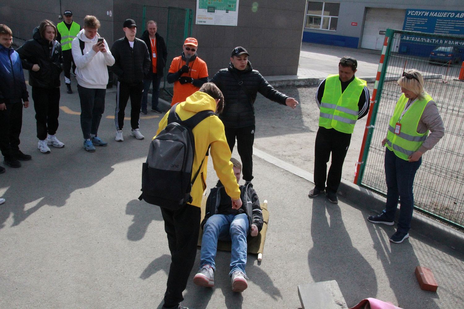 Учить безопасности на практике!